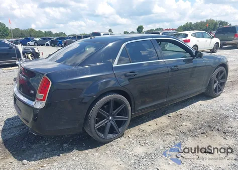 2014 Chrysler 300 z USA, uszkodzony, nr VIN 2C3CCAAG6EH127879